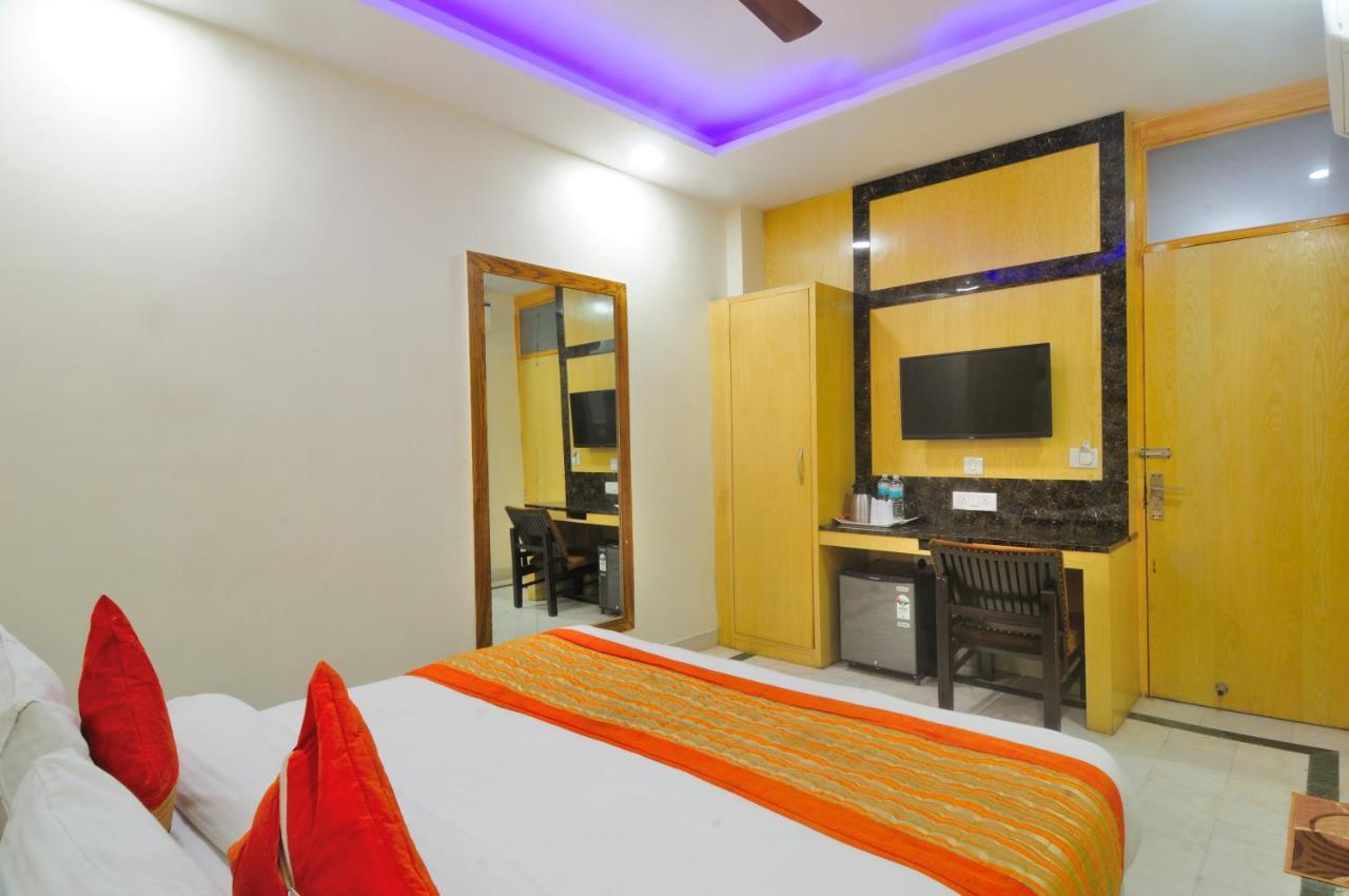 Hotel Karlo Kastle - Paharganj - New Delhi Eksteriør billede