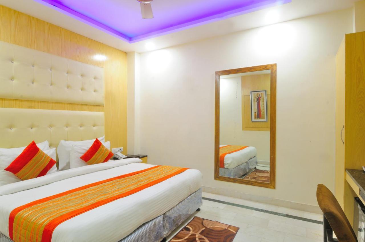 Hotel Karlo Kastle - Paharganj - New Delhi Eksteriør billede